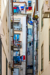 Hinterhof in Porto – Winfried Toussaint