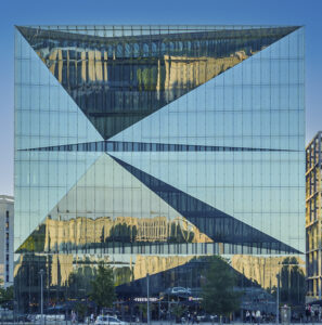 Cube – Karl Röser