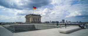 Wolken über Berlin – Karl Röser