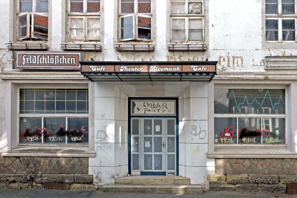 Bar – Klaus Schmidt