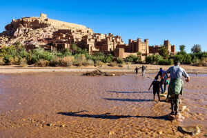 Flussüberqürung – Winfried Toussaint Flussüberqürung – Winfried Toussaint