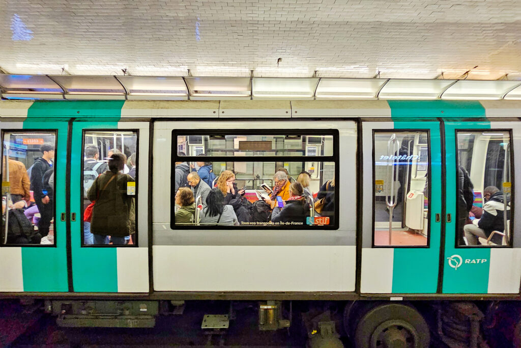 Metro-Reisende – Winfried Toussaint
